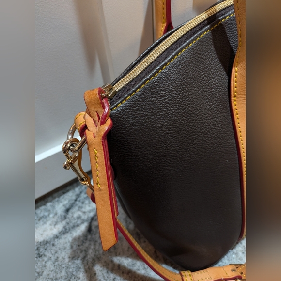 Dooney & Bourke Dark Brown Satchel Bag Pocketbook Great Condition - Picture 4 of 11